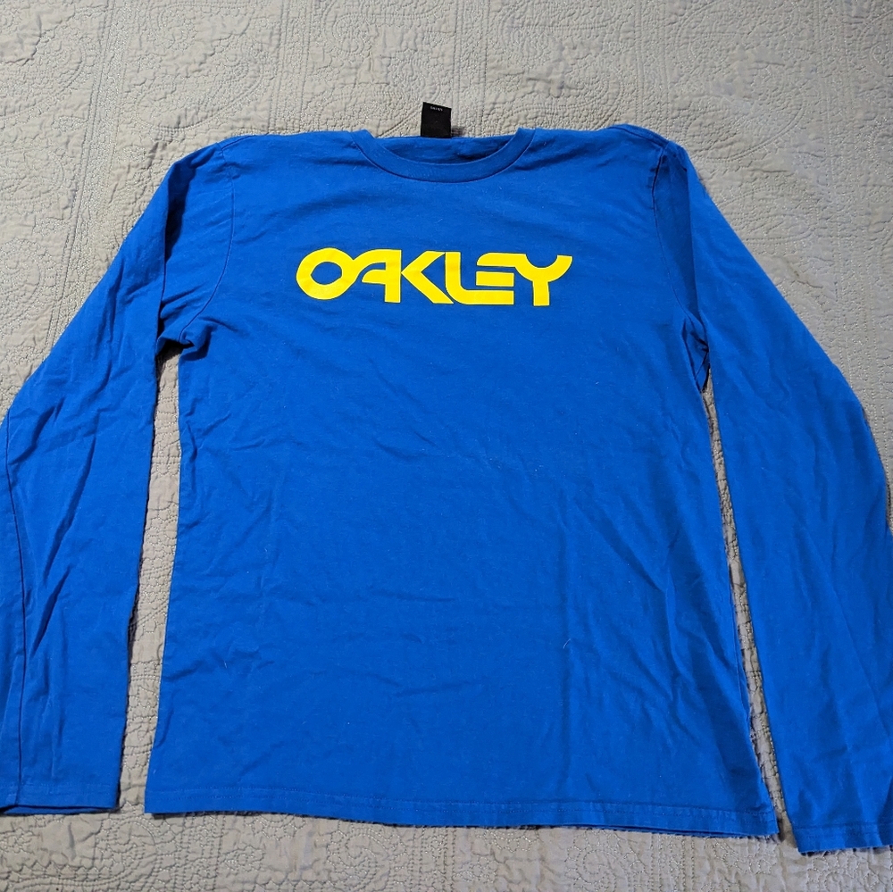 Men's Oakley Tshirt Medium